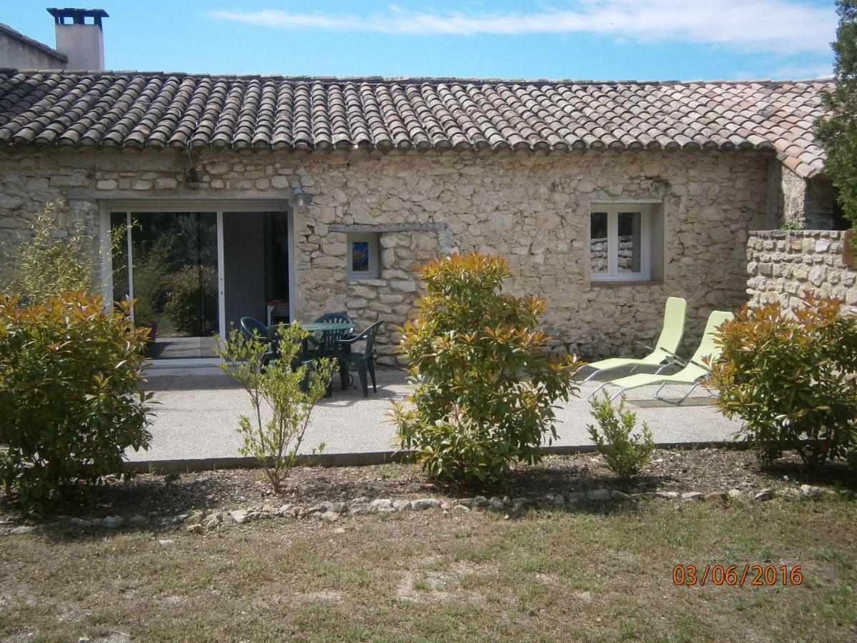 Les Conils - Gites Et Chambres D'Hotes Saint-Pierre-de-Vassols Dış mekan fotoğraf