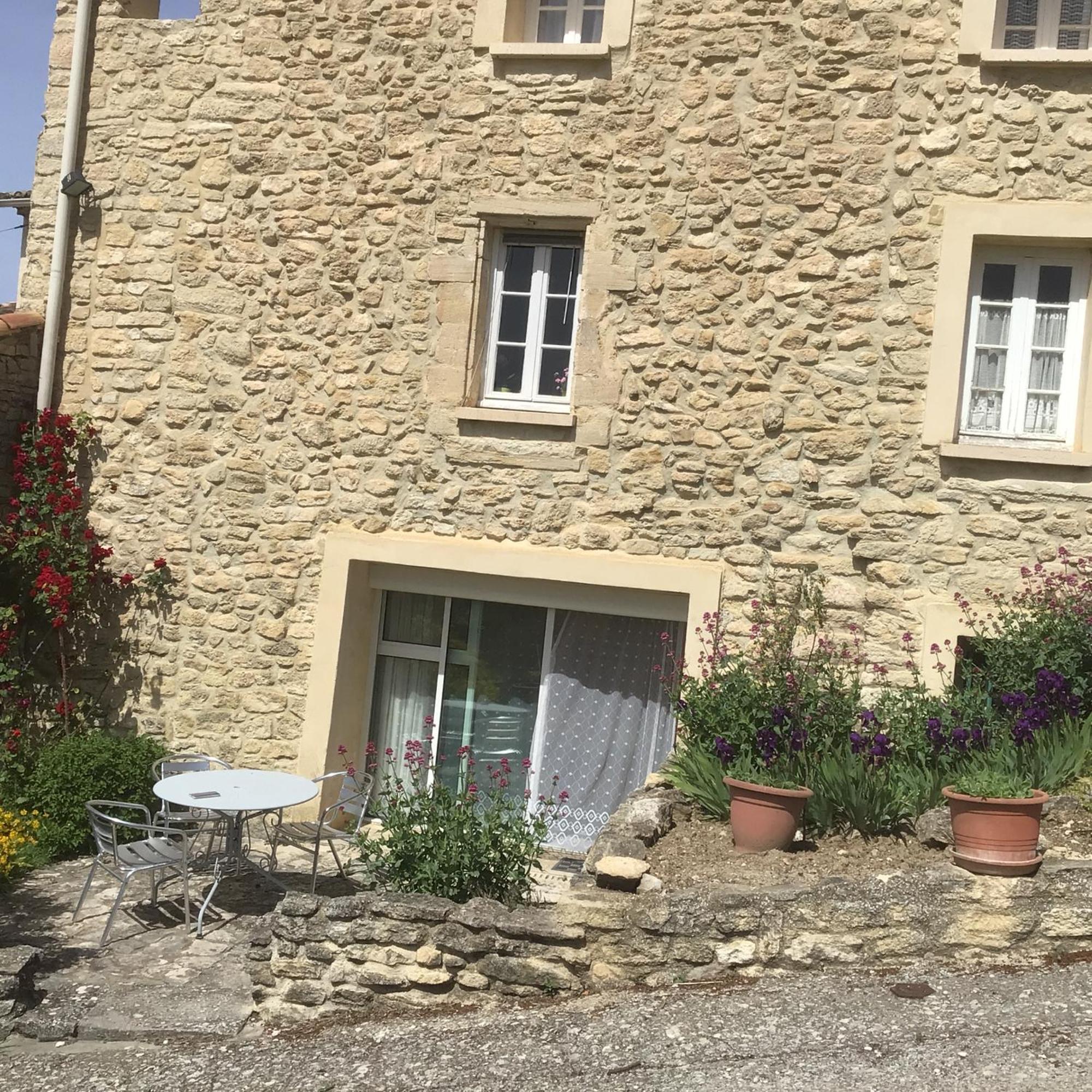 Les Conils - Gites Et Chambres D'Hotes Saint-Pierre-de-Vassols Dış mekan fotoğraf